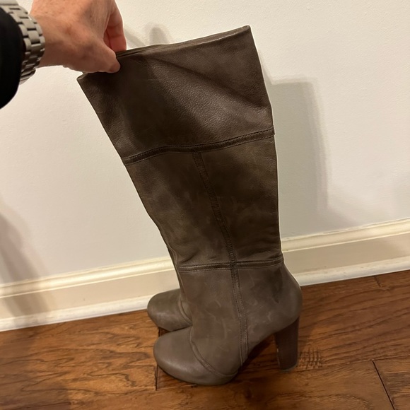 Luca Stefani Leather Tall Boots in Mocha Brown. Size 38. 4” heel. - Picture 3 of 6